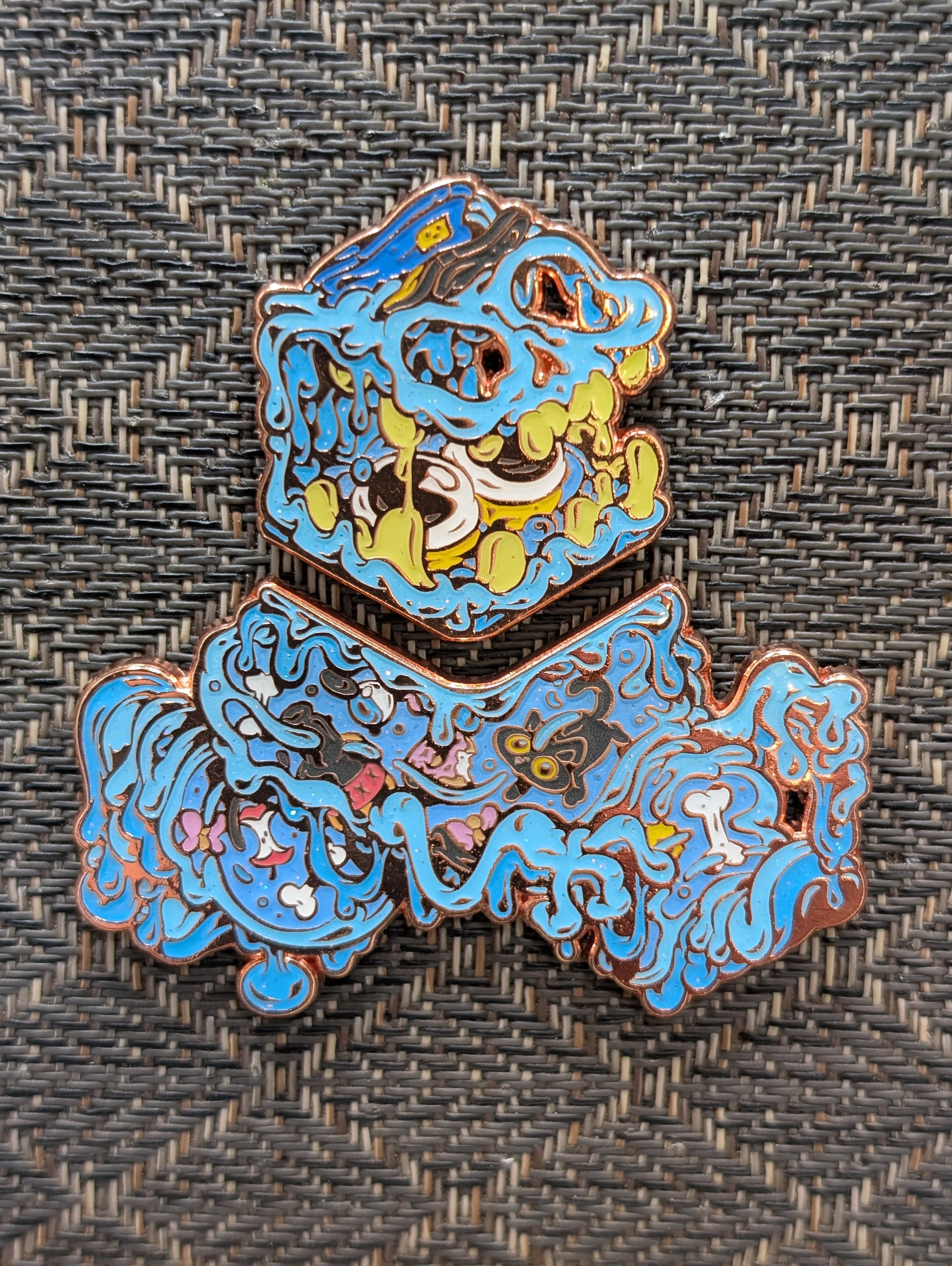  LE 50 ONE MANS TREASURE COPPER PLATED VARIANT HATPIN