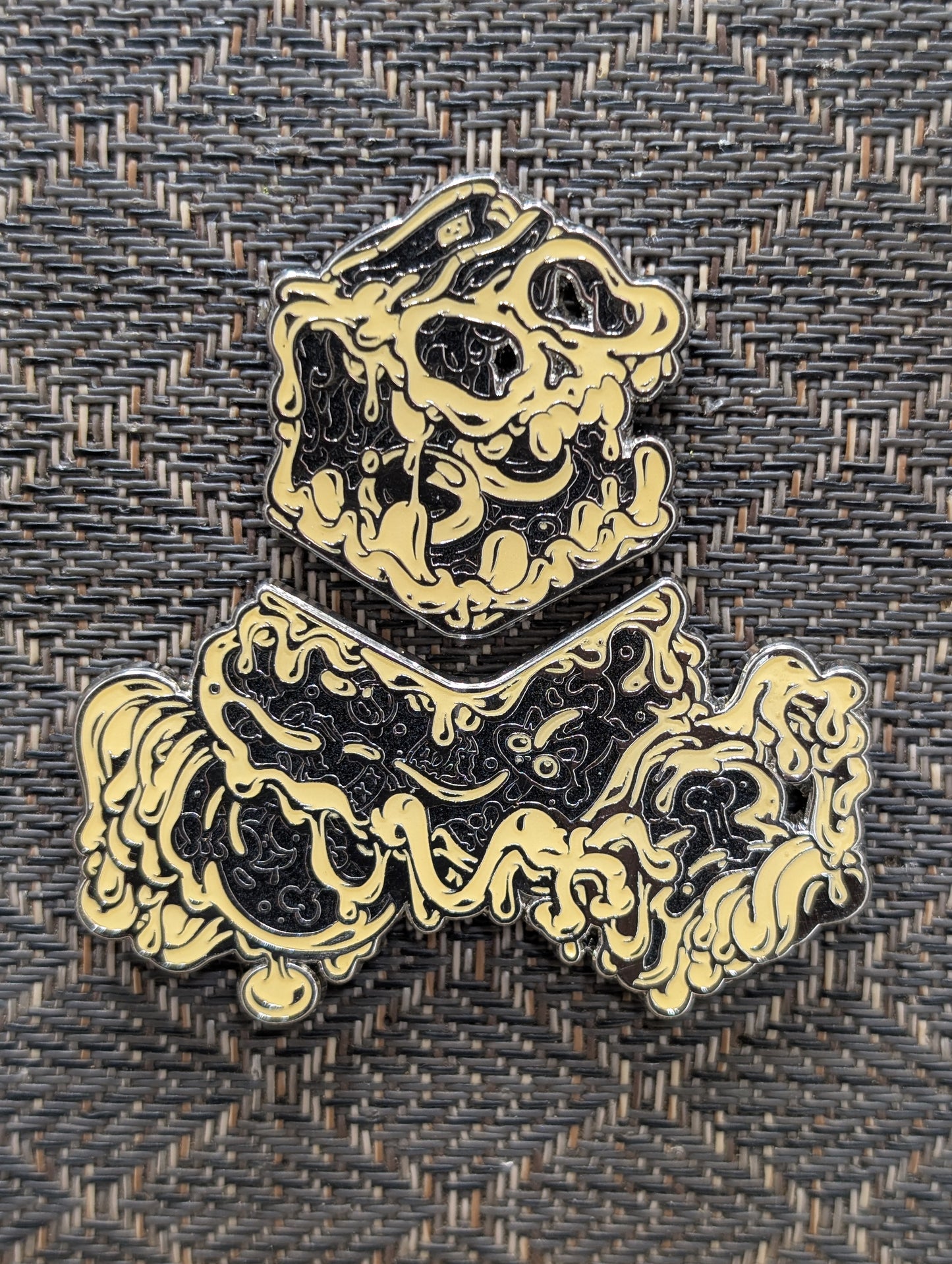  LE 50 ONE MANS TREASURE CHROME PLATED VARIANT HATPIN